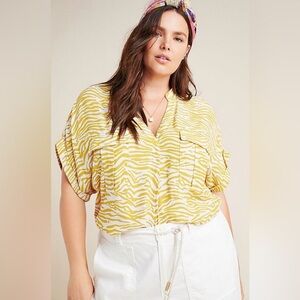 Women’s Anthropologie Maeve yellow and white Amira utility button down